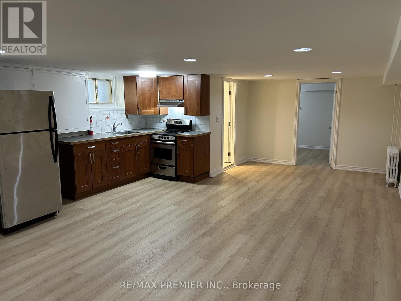 Single Family at G- 1342 Pape Avenue, Toronto (Broadview North), Ontario - Photo 2 - RE/MAX Garden City Realty