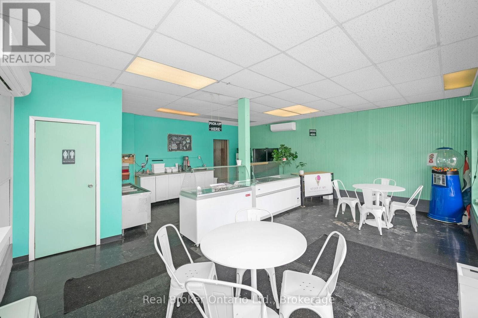 Multi-family at 122 KING Street, Brant (Burford), Ontario - Photo 5 - RE/MAX Garden City Realty