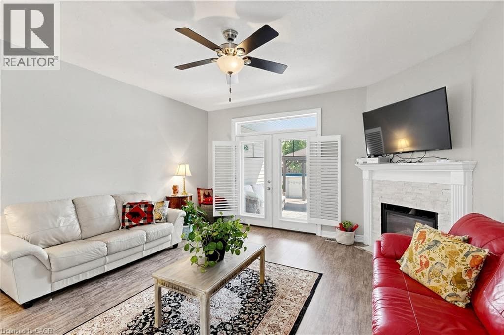 Single Family at 18 GATEWAY Avenue, West Lincoln, Ontario - Photo 6 - RE/MAX Garden City Realty