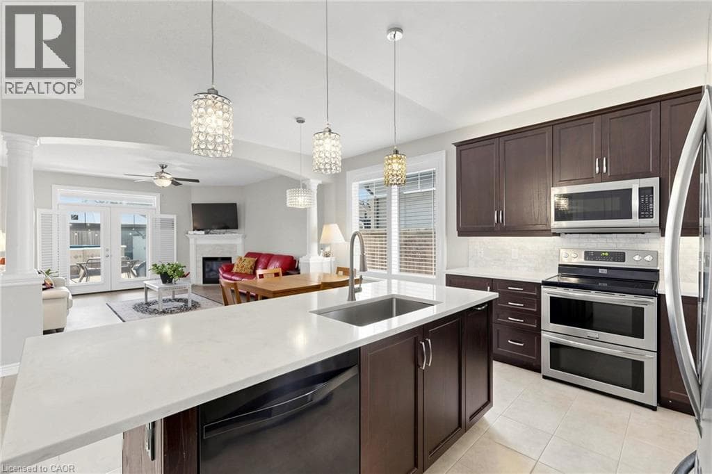 Single Family at 18 GATEWAY Avenue, West Lincoln, Ontario - Photo 10 - RE/MAX Garden City Realty