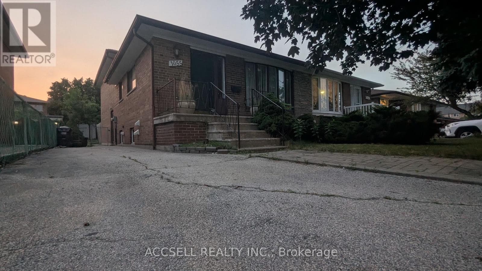 1055 Claredale Road