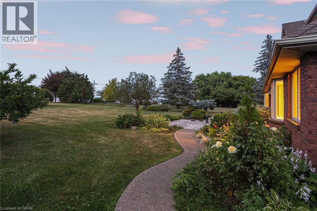 Single Family at 3503 LAKESHORE Road, Lincoln, Ontario - Photo 8 - RE/MAX Garden City Realty