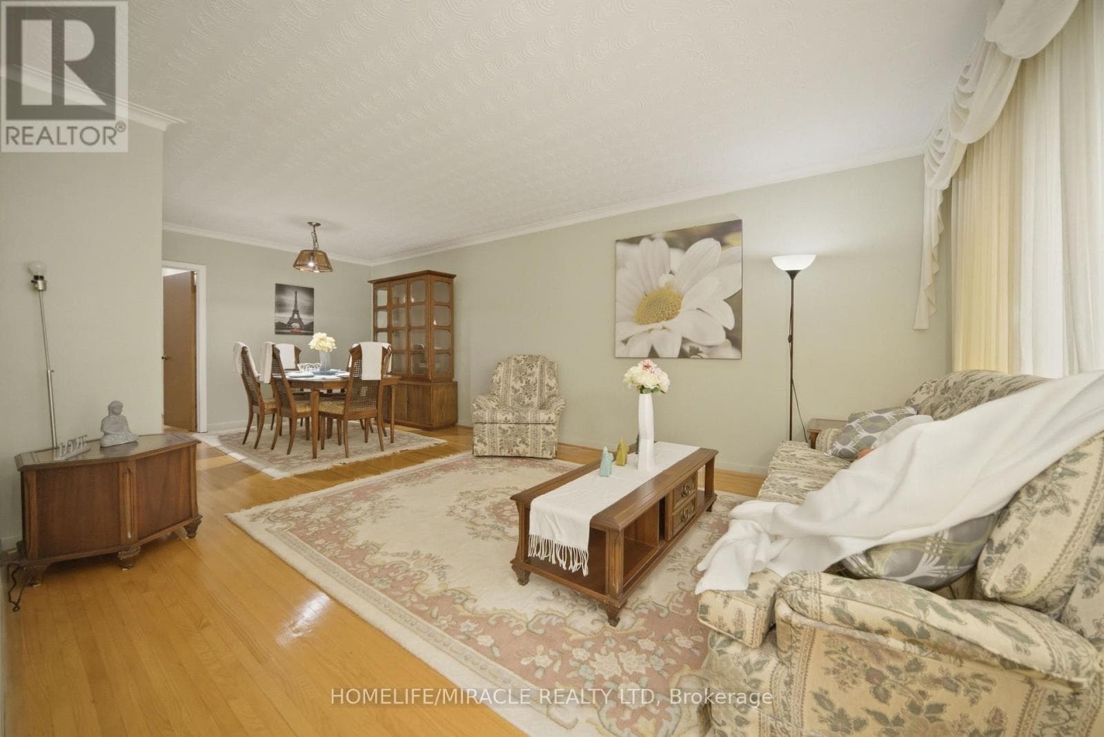 Single Family at 7089 Landen Court, Mississauga (Malton), Ontario - Photo 4 - RE/MAX Garden City Realty