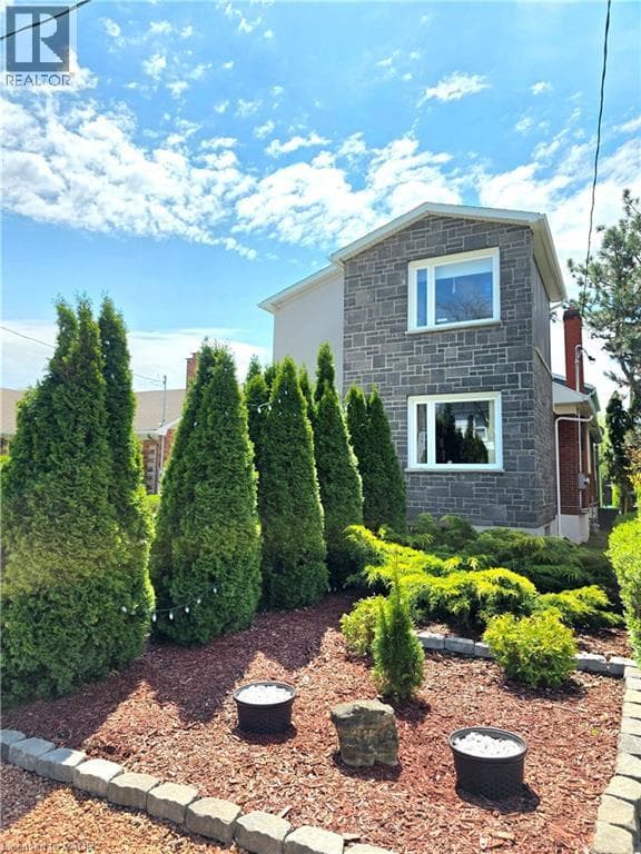 Multi-family at 16 FOREST HILL Road, St. Catharines, Ontario - Photo 5 - RE/MAX Garden City Realty