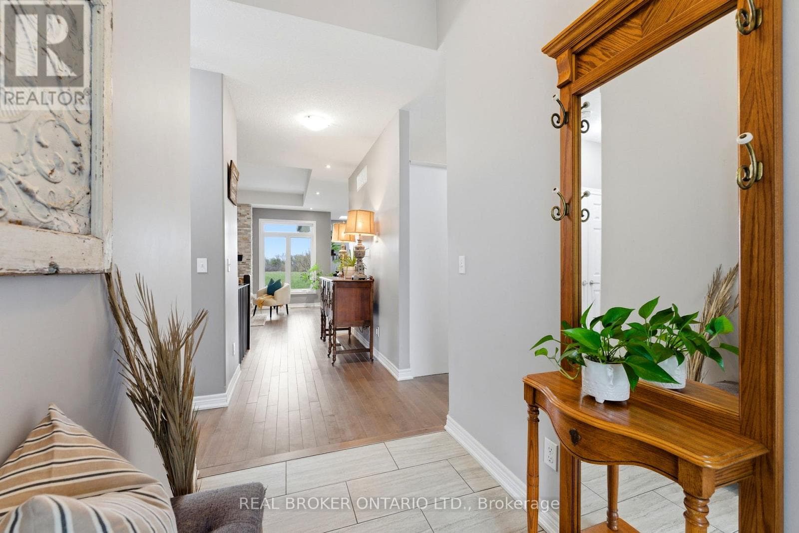 Single Family at 191 Highway 53 Highway, Brant (Brantford Twp), Ontario - Photo 4 - RE/MAX Garden City Realty