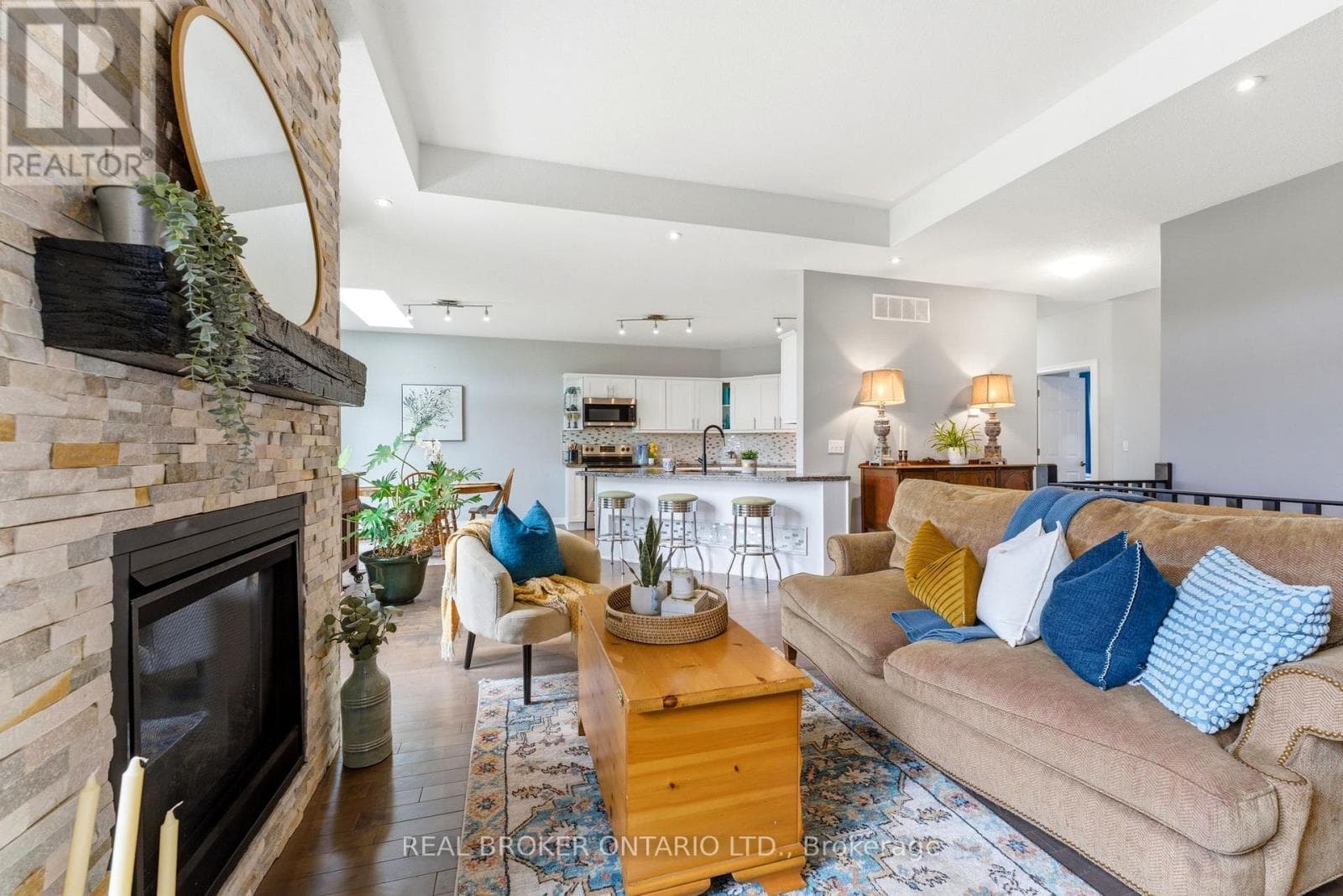 Single Family at 191 Highway 53 Highway, Brant (Brantford Twp), Ontario - Photo 8 - RE/MAX Garden City Realty