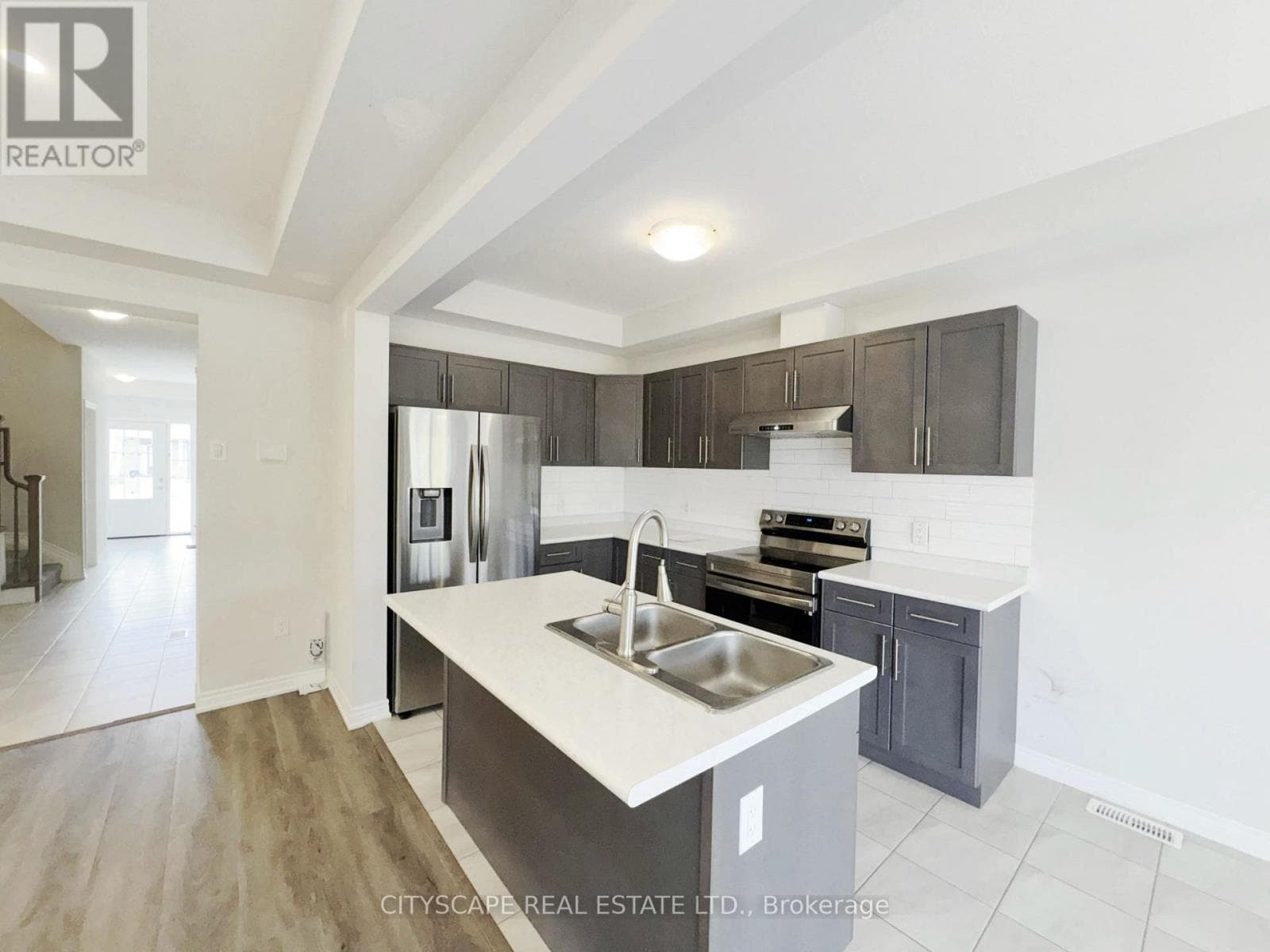 Single Family at 100 Sunflower Place, Welland (West Welland), Ontario - Photo 10 - RE/MAX Garden City Realty