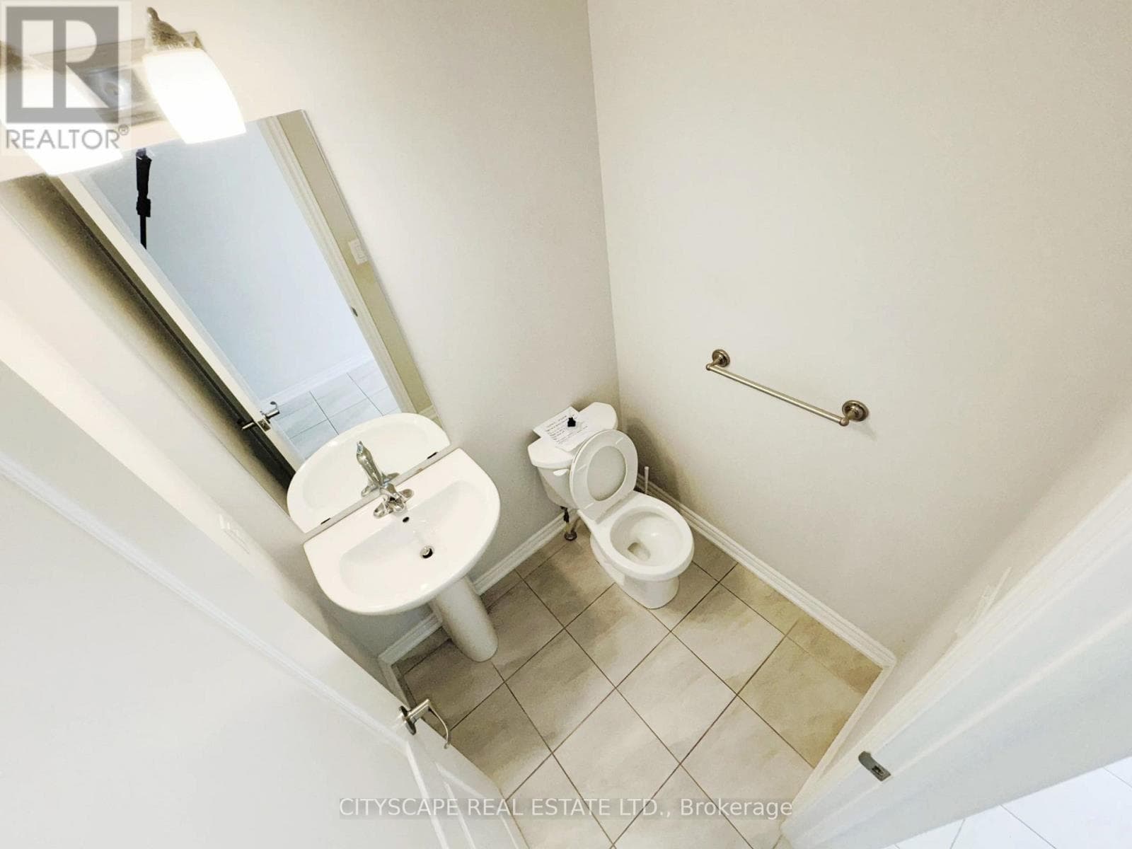 Single Family at 100 Sunflower Place, Welland (West Welland), Ontario - Photo 6 - RE/MAX Garden City Realty