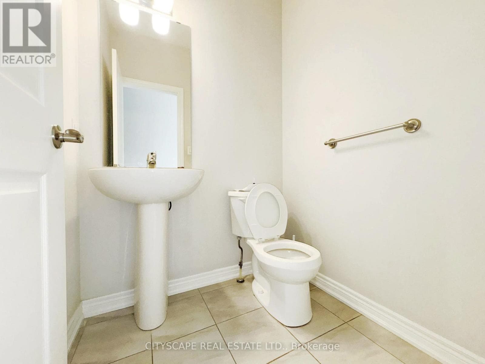 Single Family at 100 Sunflower Place, Welland (West Welland), Ontario - Photo 7 - RE/MAX Garden City Realty