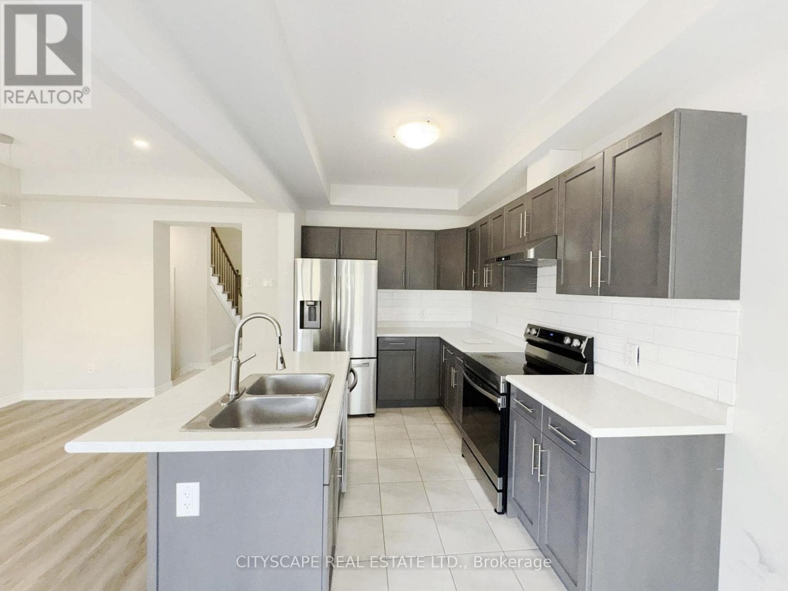Single Family at 100 Sunflower Place, Welland (West Welland), Ontario - Photo 9 - RE/MAX Garden City Realty