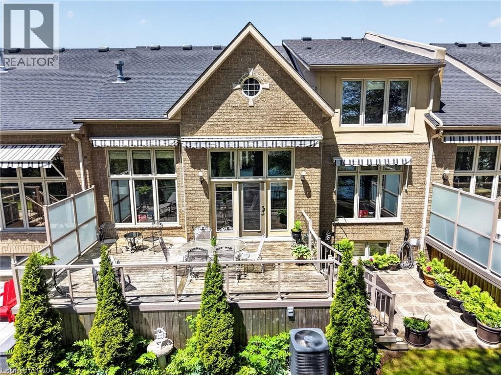 Single Family at 2- 35 SCULLERS Way, St. Catharines, Ontario - Photo 4 - RE/MAX Garden City Realty