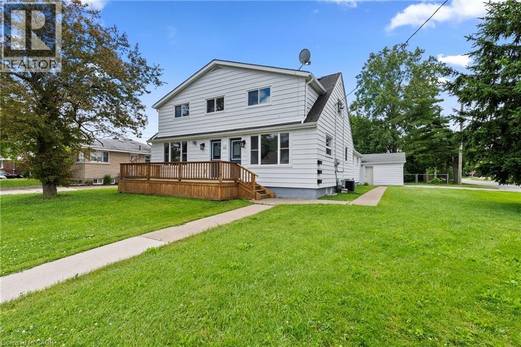 Single Family at 45 CATHERINE Street, Fort Erie, Ontario - Photo 3 - RE/MAX Garden City Realty