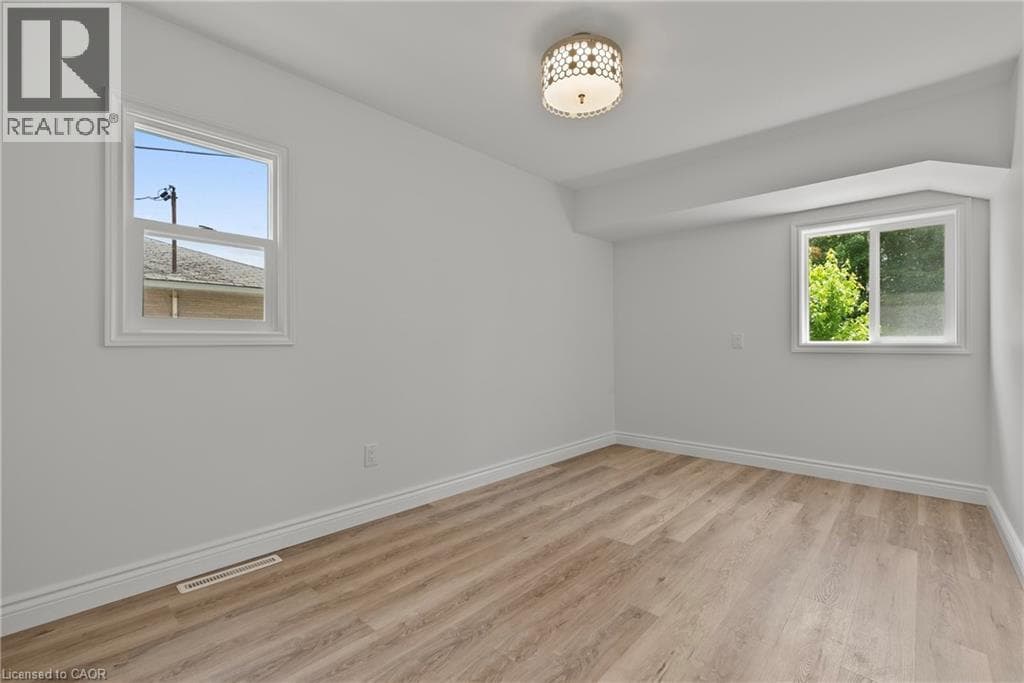 Single Family at 45 CATHERINE Street, Fort Erie, Ontario - Photo 10 - RE/MAX Garden City Realty