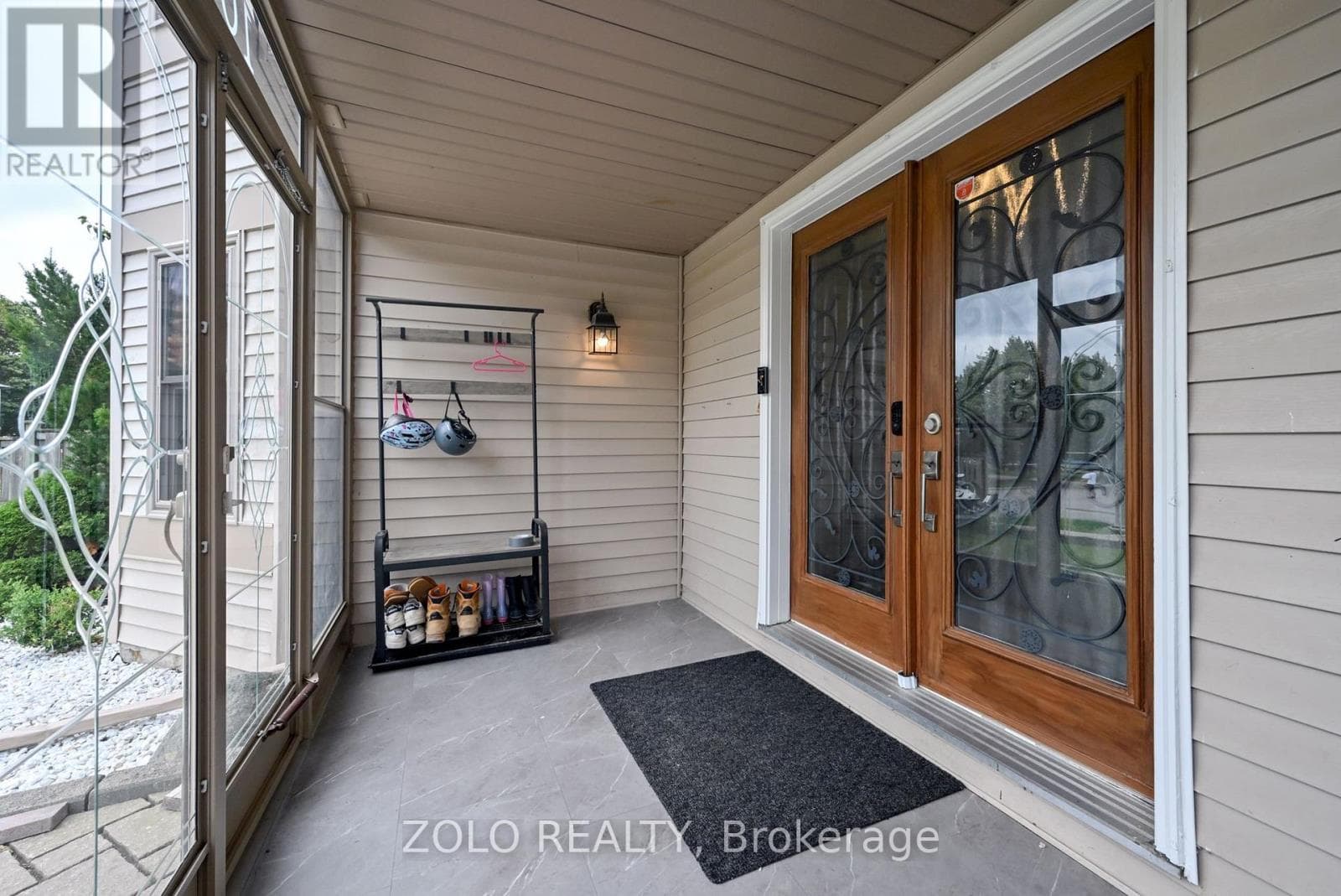 Single Family at 1077 Anna Maria Avenue, Innisfil (Alcona), Ontario - Photo 2 - RE/MAX Garden City Realty