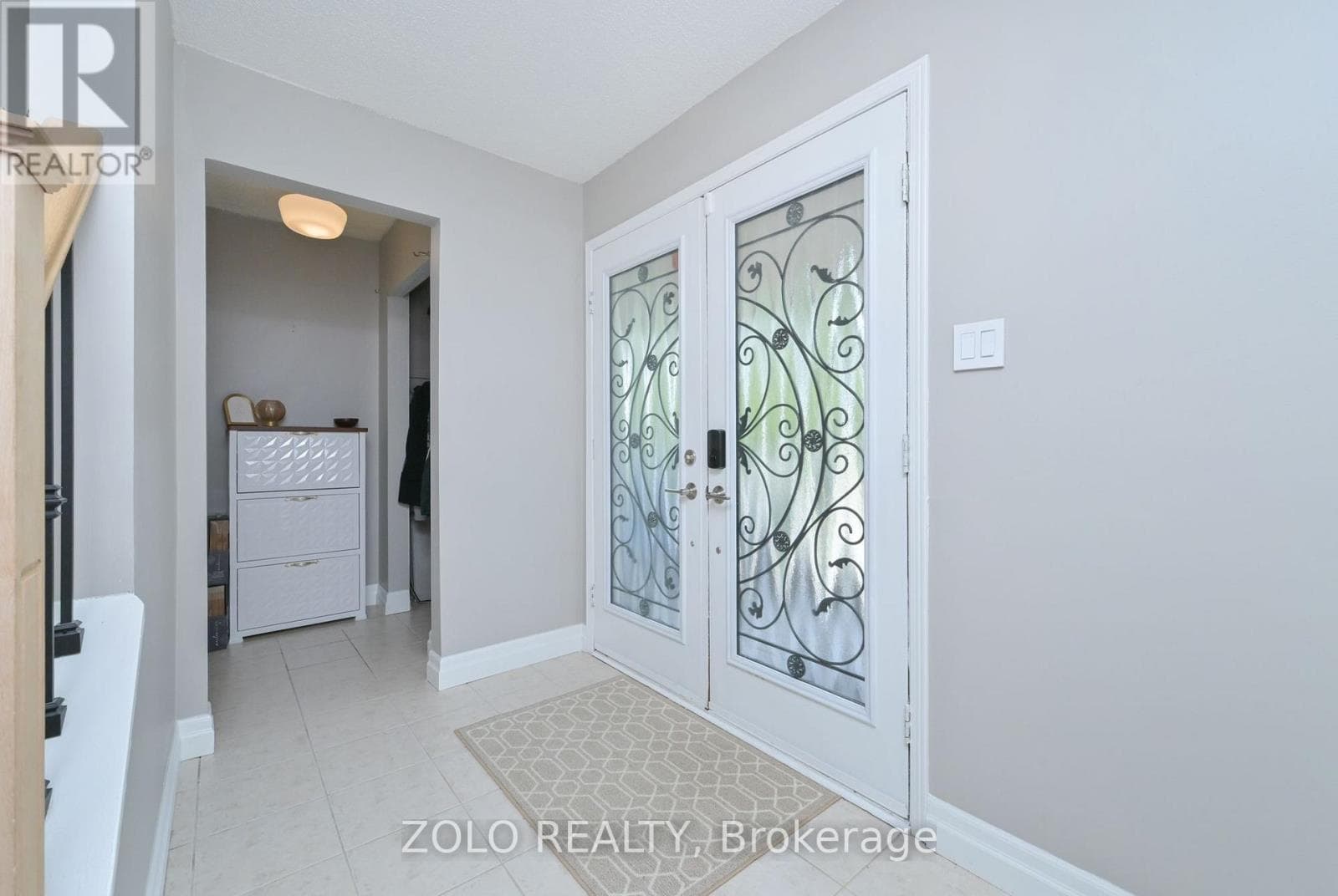 Single Family at 1077 Anna Maria Avenue, Innisfil (Alcona), Ontario - Photo 3 - RE/MAX Garden City Realty