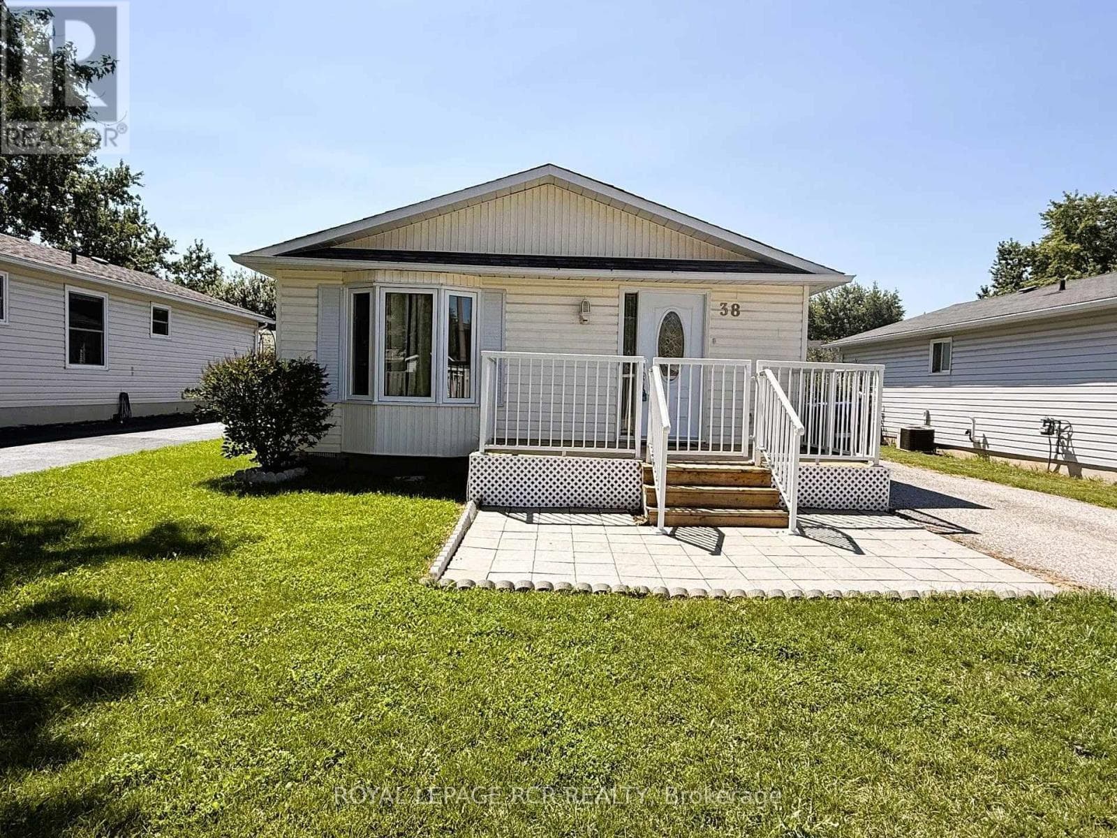 38 Royal Oak Drive