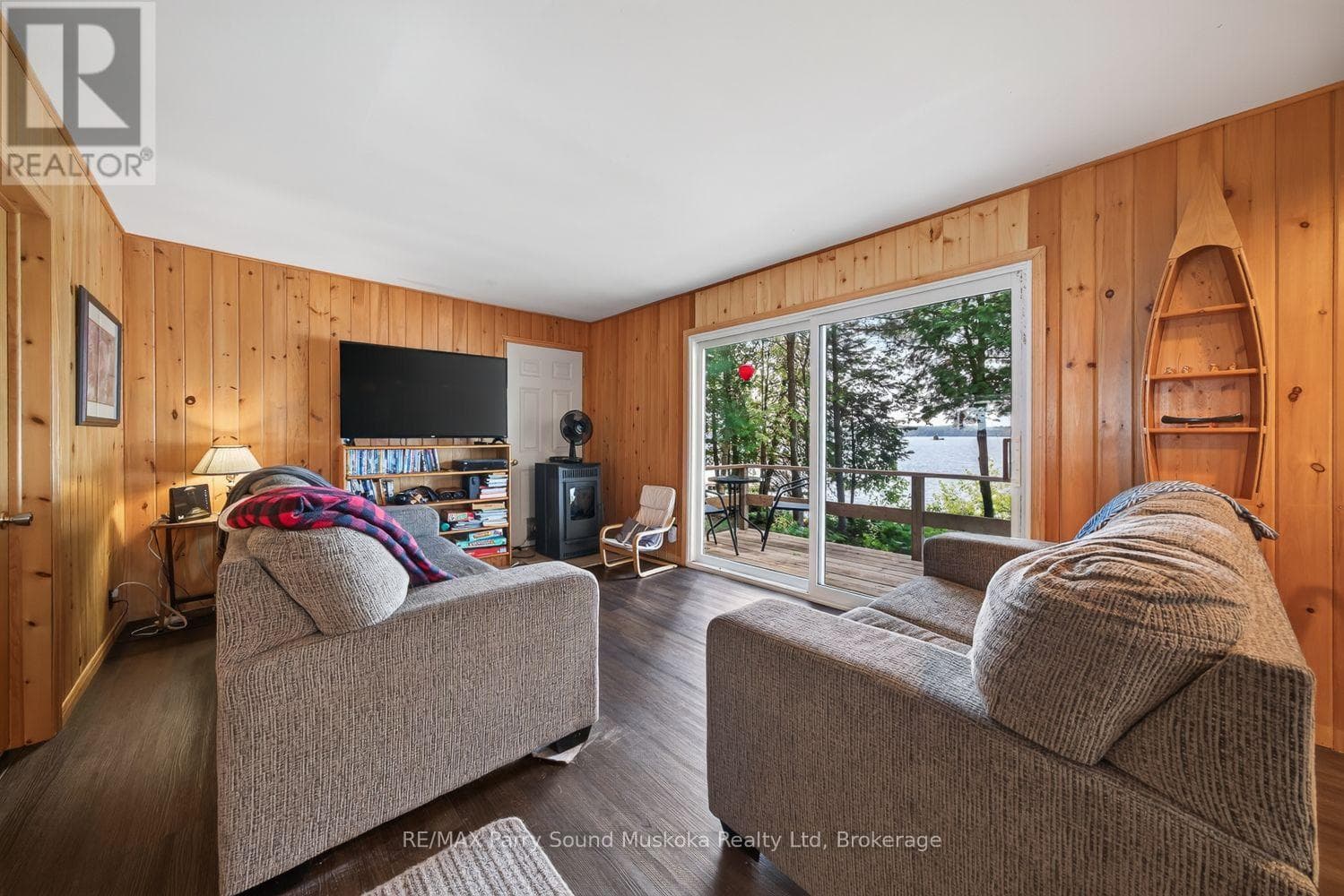 Single Family at 3 Robinson Road, Magnetawan (Ahmic Harbour), Ontario - Photo 8 - RE/MAX Garden City Realty
