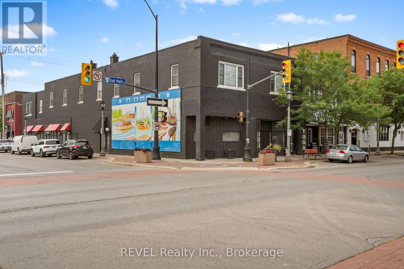 77 East Main Street