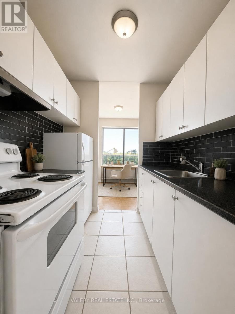 Single Family at 402- 1780 Lawrence Avenue, Toronto (Wexford-Maryvale), Ontario - Photo 2 - RE/MAX Garden City Realty