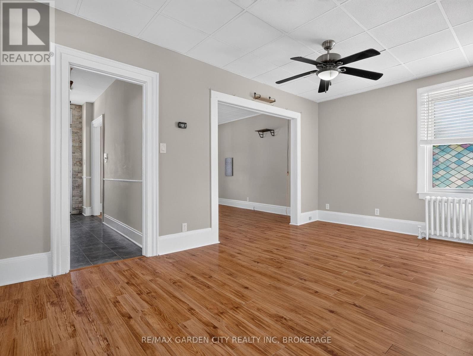 Single Family at 15 Catherine Street, St. Catharines (Downtown), Ontario - Photo 6 - RE/MAX Garden City Realty