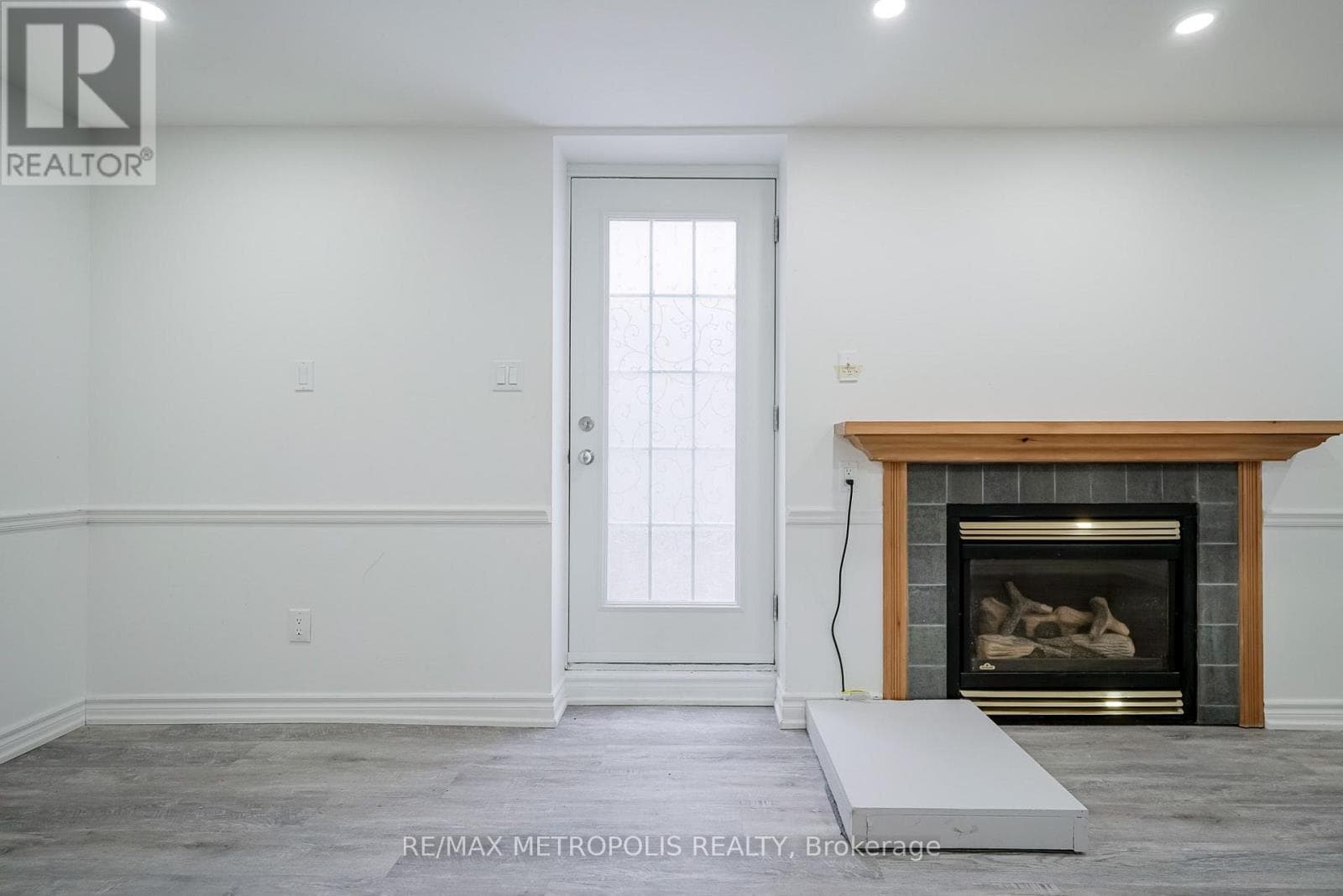 Single Family at BSMT- 570 Springview Drive, Pickering (Amberlea), Ontario - Photo 5 - RE/MAX Garden City Realty
