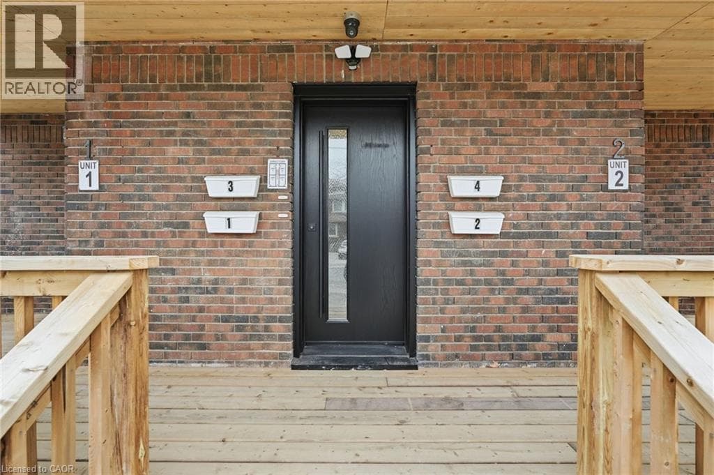 Single Family at 3- 4876 SIMCOE Street, Niagara Falls, Ontario - Photo 2 - RE/MAX Garden City Realty