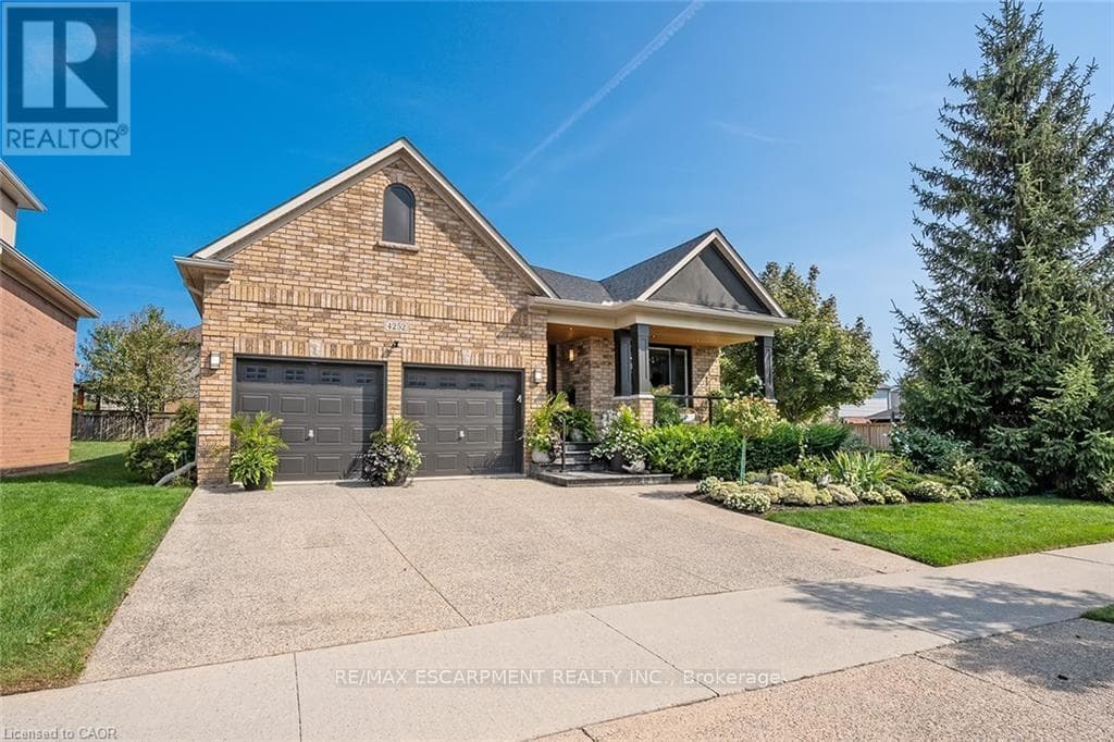 Single Family at 4252 Sarazen Drive, Burlington (Rose), Ontario - Photo 2 - RE/MAX Garden City Realty