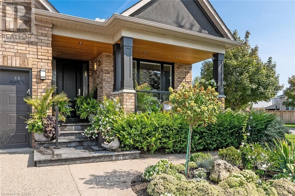 Single Family at 4252 Sarazen Drive, Burlington (Rose), Ontario - Photo 3 - RE/MAX Garden City Realty
