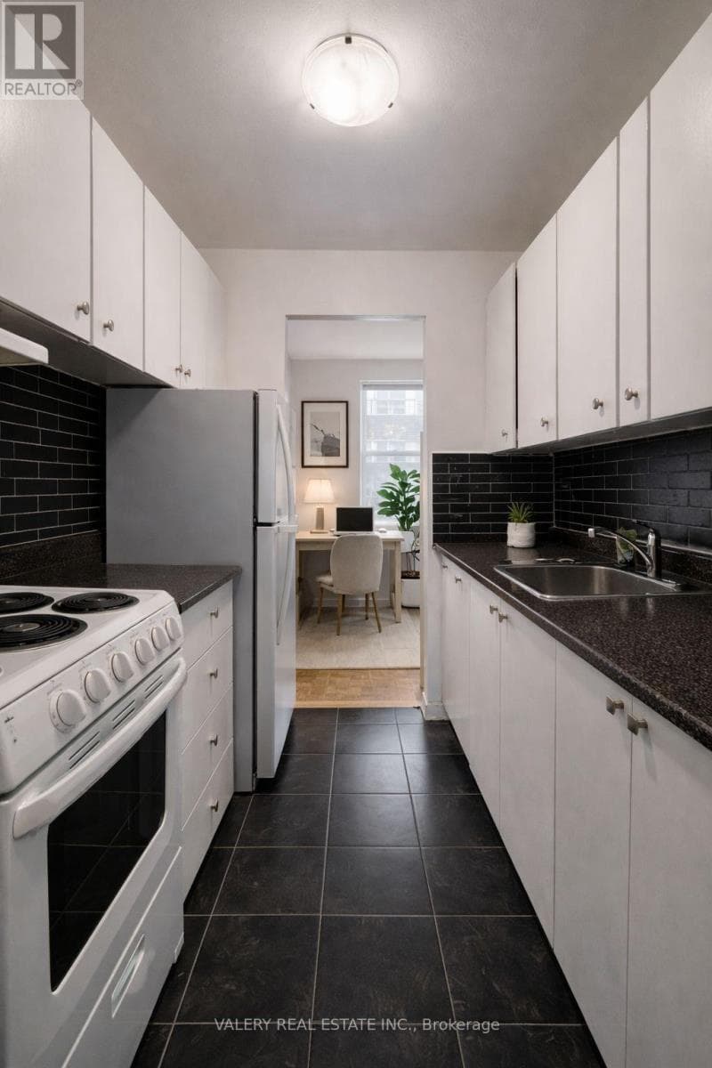 Single Family at 101- 1780 Lawrence Avenue, Toronto (Wexford-Maryvale), Ontario - Photo 2 - RE/MAX Garden City Realty