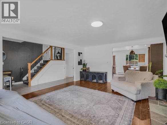 Single Family at 16 WOODMOUNT Drive, St. Catharines, Ontario - Photo 9 - RE/MAX Garden City Realty