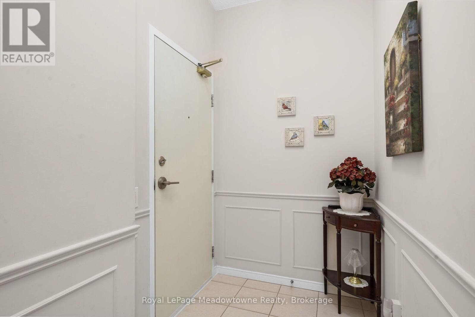 Single Family at 210- 2075 Amherst Heights Drive, Burlington (Brant Hills), Ontario - Photo 8 - RE/MAX Garden City Realty