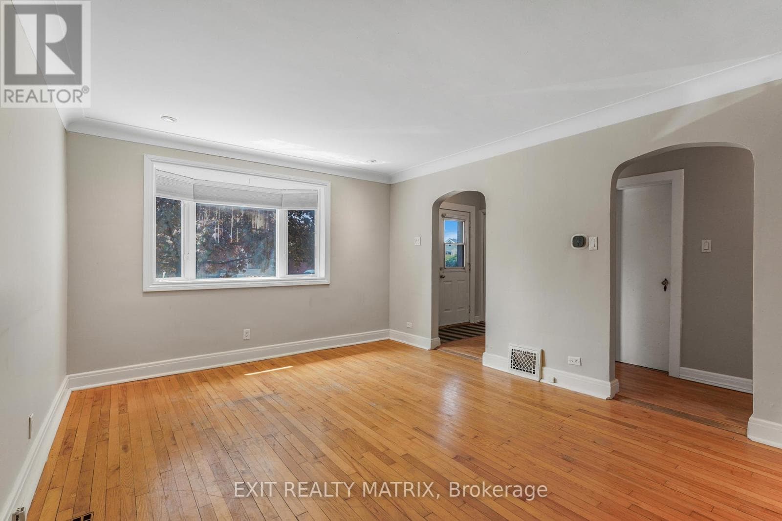 Multi-family at 261 Montfort Street, Ottawa, Ontario - Photo 7 - RE/MAX Garden City Realty