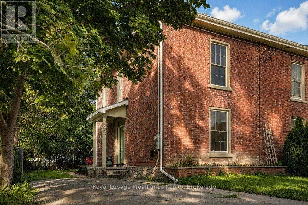 275 Charles Street
