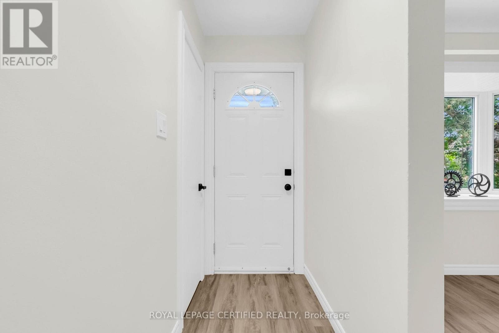 Multi-family at 301 Geneva Avenue, Oshawa (Lakeview), Ontario - Photo 7 - RE/MAX Garden City Realty