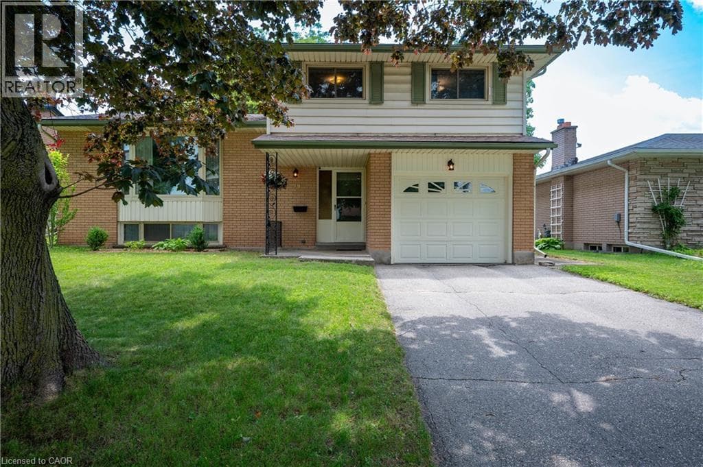 Single Family at 99 LORRAINE Avenue, Kitchener, Ontario - Photo 6 - RE/MAX Garden City Realty
