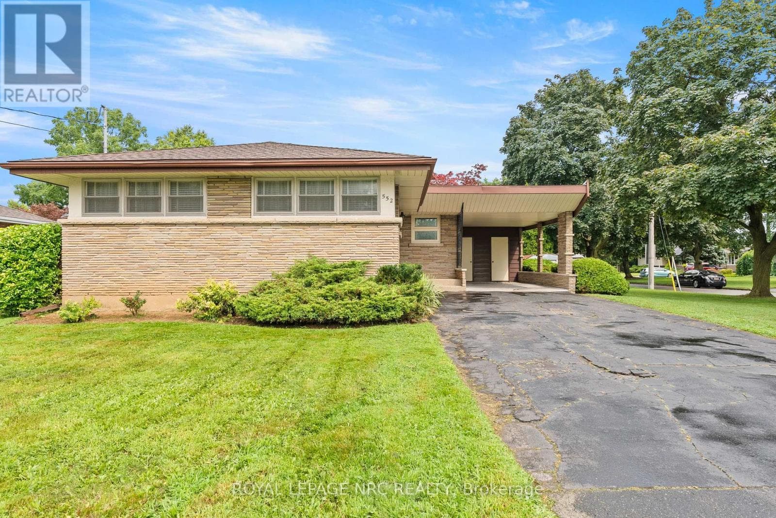 552 Bunting Road