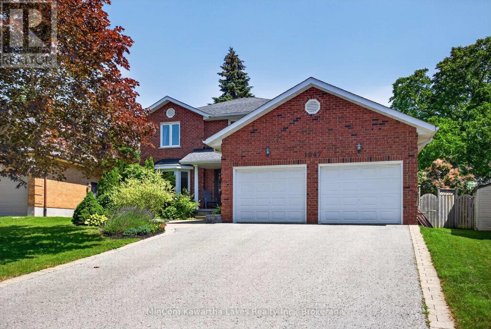 1947 PARKWOOD Circle