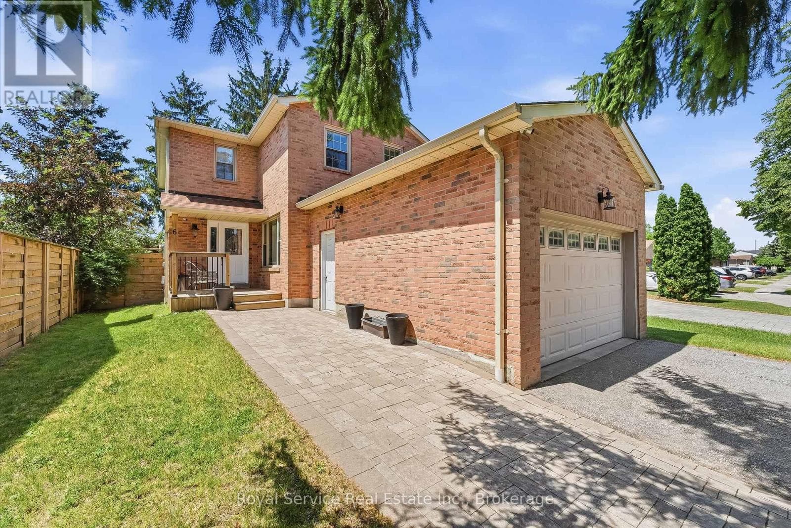 6 Gilmour Drive