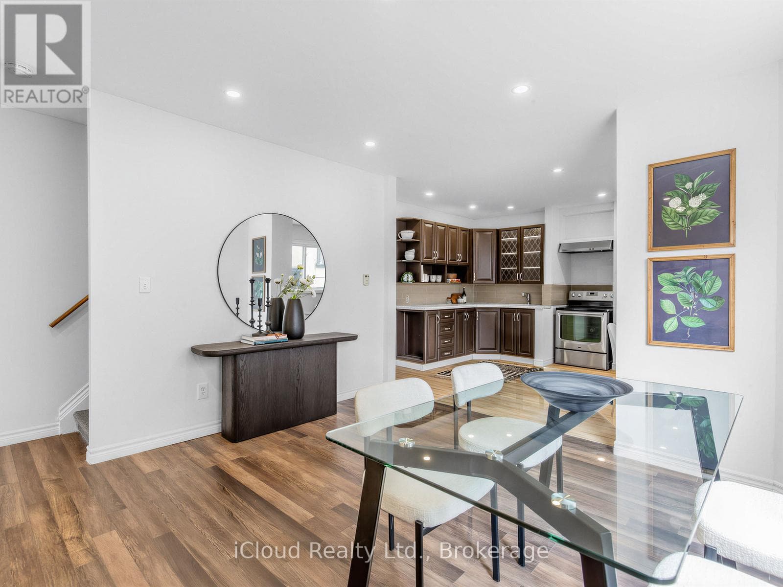Single Family at 1303 Woodbine Avenue, Toronto (Woodbine-Lumsden), Ontario - Photo 10 - RE/MAX Garden City Realty