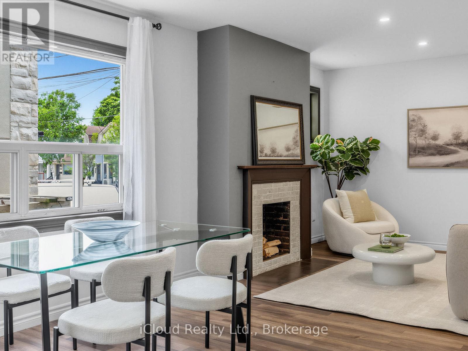 Single Family at 1303 Woodbine Avenue, Toronto (Woodbine-Lumsden), Ontario - Photo 8 - RE/MAX Garden City Realty