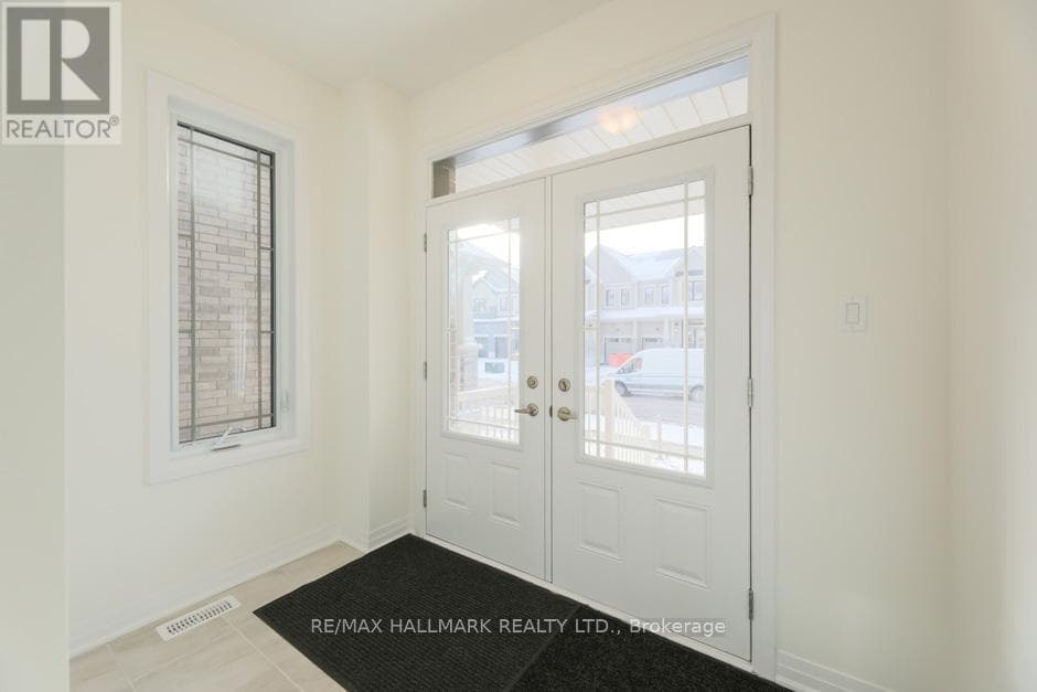 Single Family at 58 Masters Street, Welland (Dain City), Ontario - Photo 2 - RE/MAX Garden City Realty