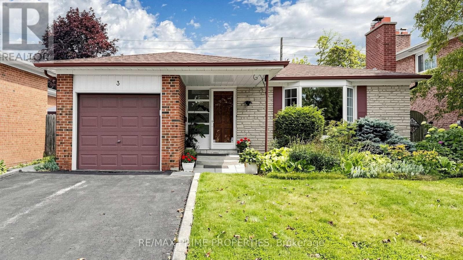 3 Leeswood Crescent