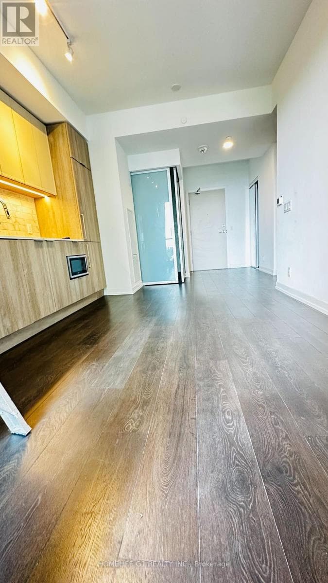 Single Family at 1101- 2020 Bathurst Street, Toronto (Humewood-Cedarvale), Ontario - Photo 9 - RE/MAX Garden City Realty