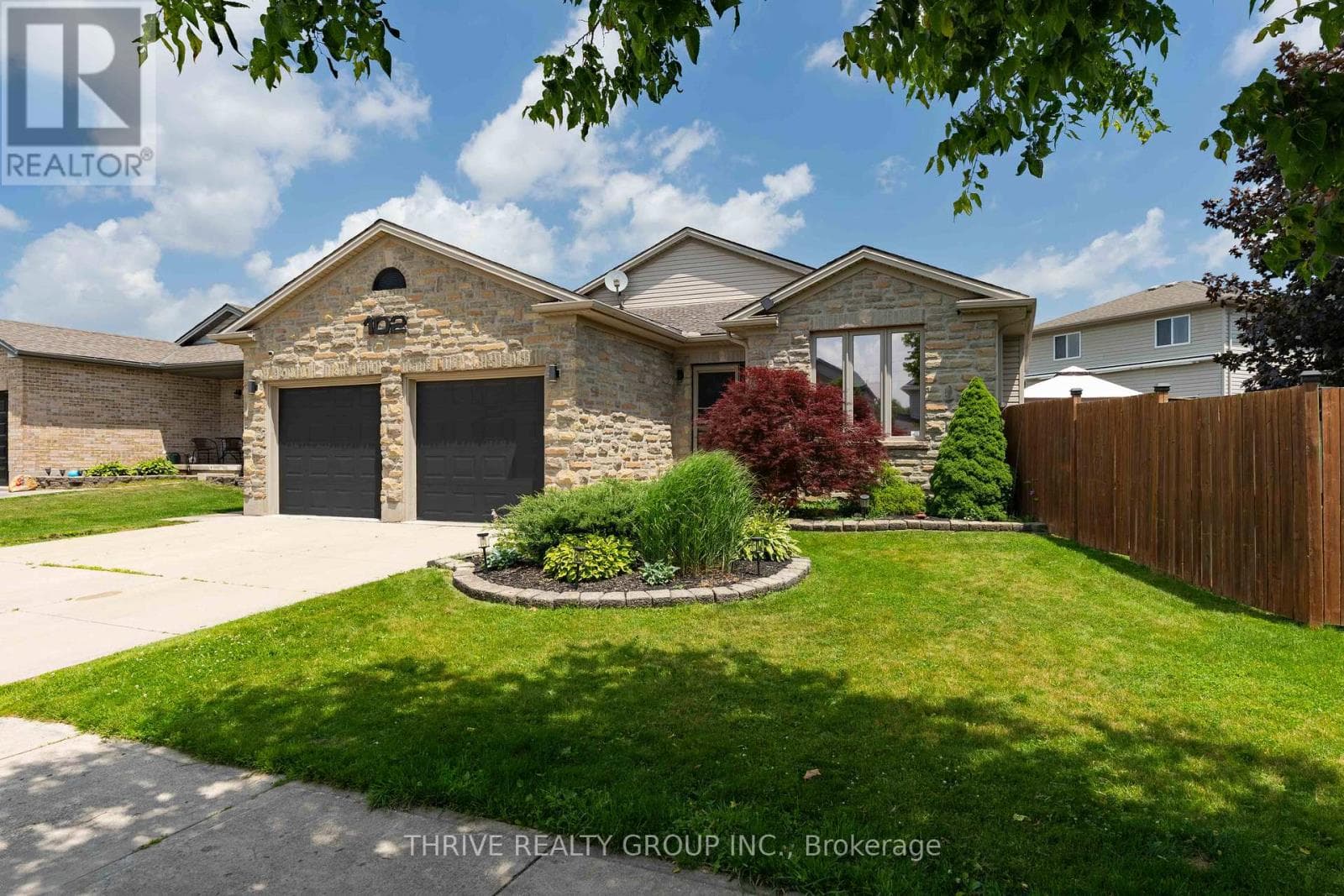 102 LOGGERS Grove