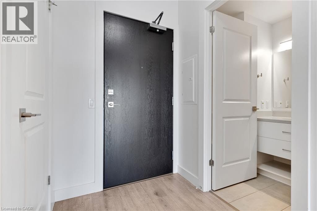 Single Family at 903- 50 GRAND Avenue, Cambridge, Ontario - Photo 3 - RE/MAX Garden City Realty