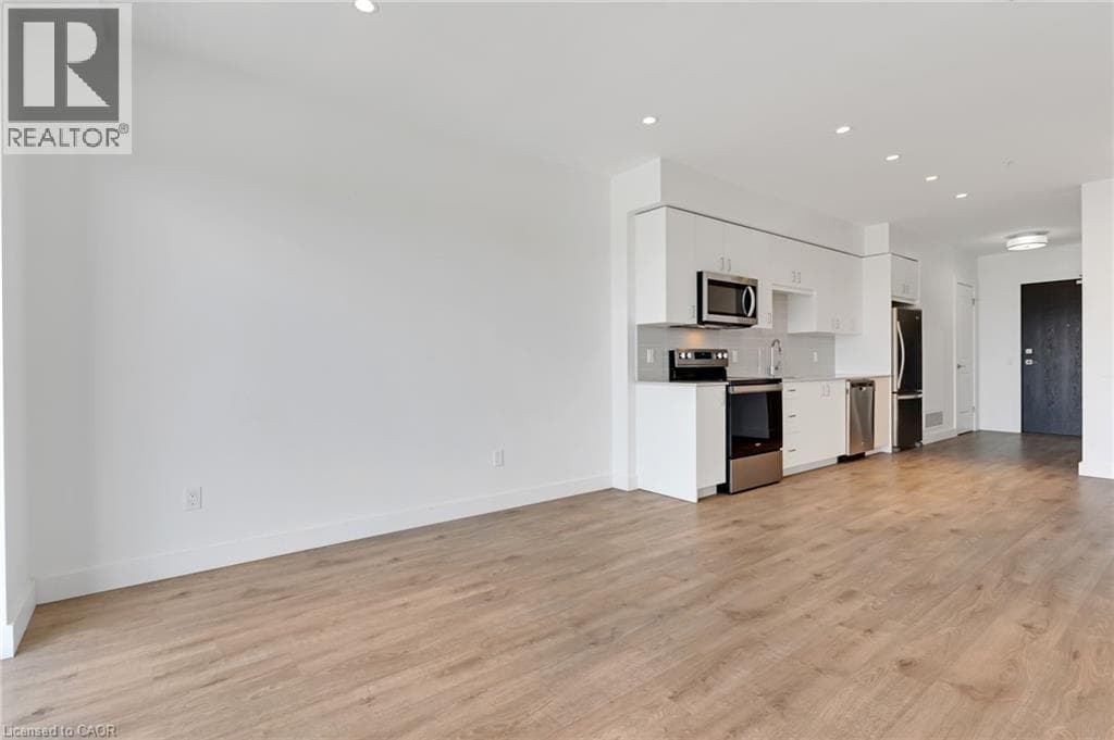 Single Family at 903- 50 GRAND Avenue, Cambridge, Ontario - Photo 10 - RE/MAX Garden City Realty