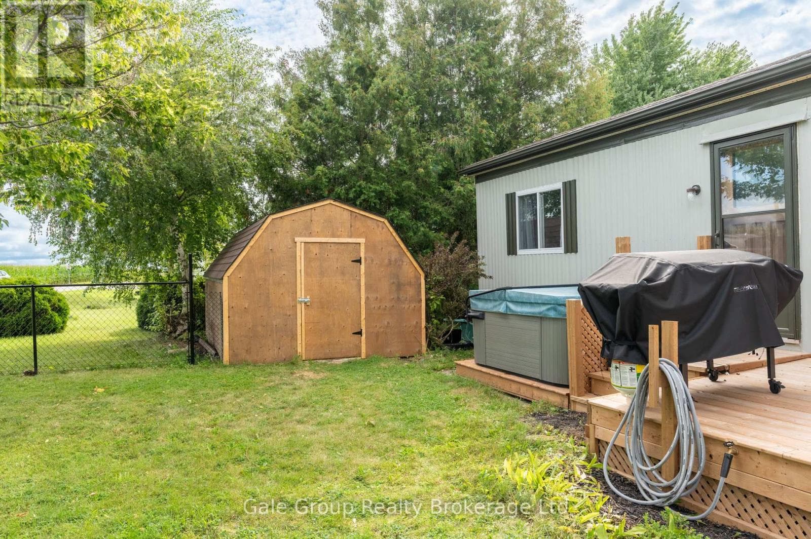 Single Family at 32 Pineview Ave Avenue, Malahide (Lyons), Ontario - Photo 8 - RE/MAX Garden City Realty