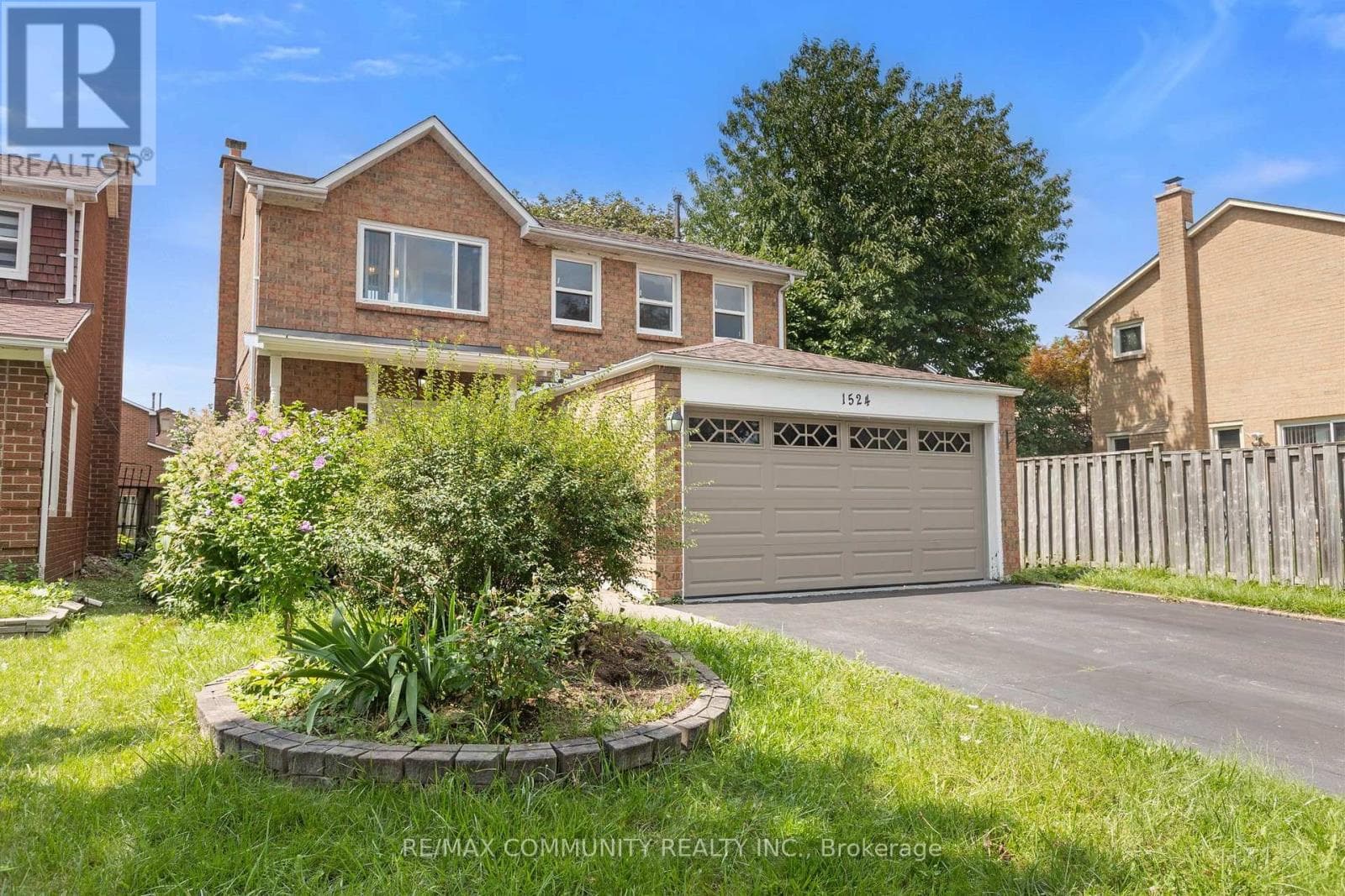 Single Family at 1524 Amberlea Road, Pickering (Amberlea), Ontario - Photo 2 - RE/MAX Garden City Realty