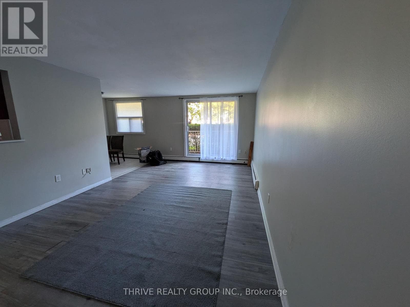 Single Family at 111- 931 Wonderland Road, London South (South M), Ontario - Photo 5 - RE/MAX Garden City Realty