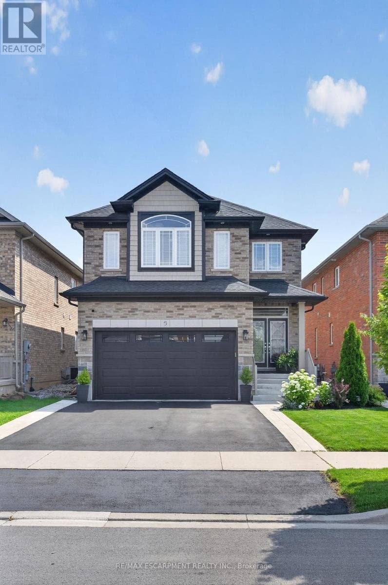 Single Family at 5 Narbonne Crescent, Hamilton (Stoney Creek Mountain), Ontario - Photo 2 - RE/MAX Garden City Realty